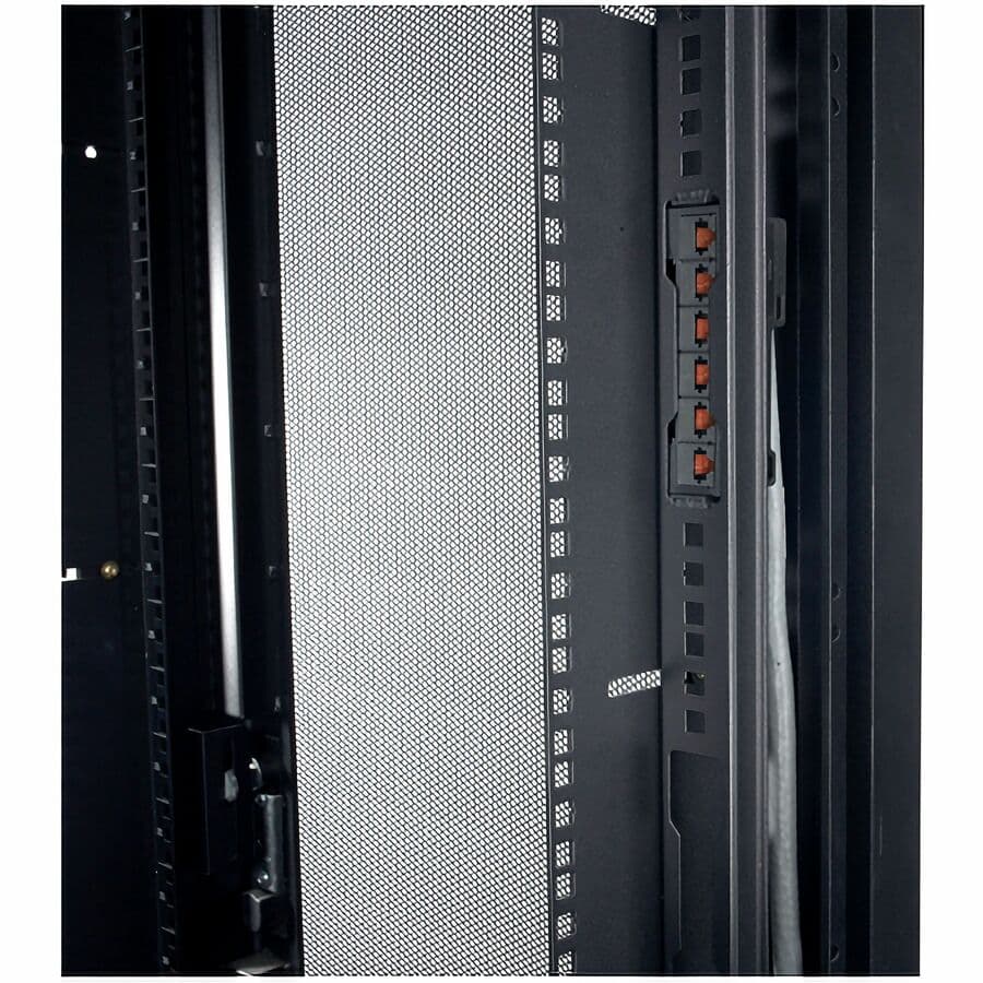 DATA DISTRIBUTION PLASTIC SNAP-IN PANEL NETSHELTER SX (QTY 8) view 2
