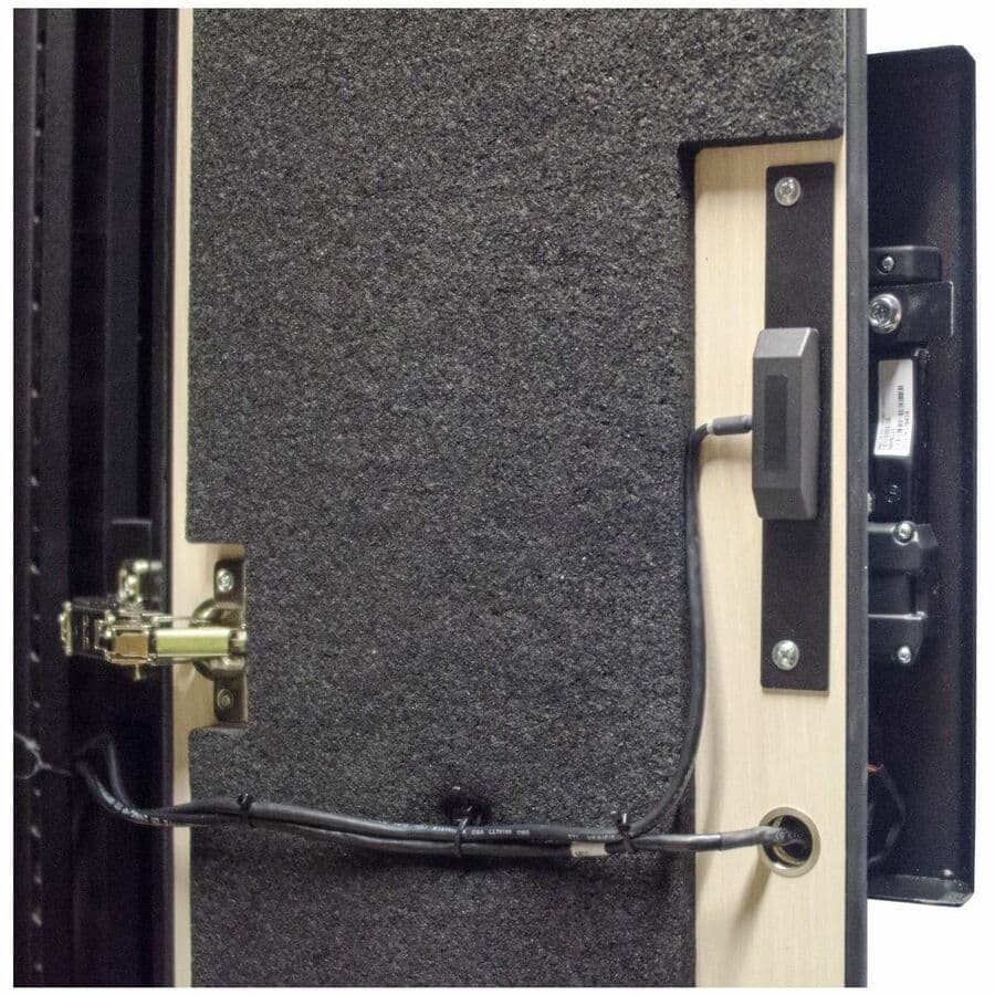 NETSHELTER CX HIGH SECURITY HANDLE ADAPT view 3