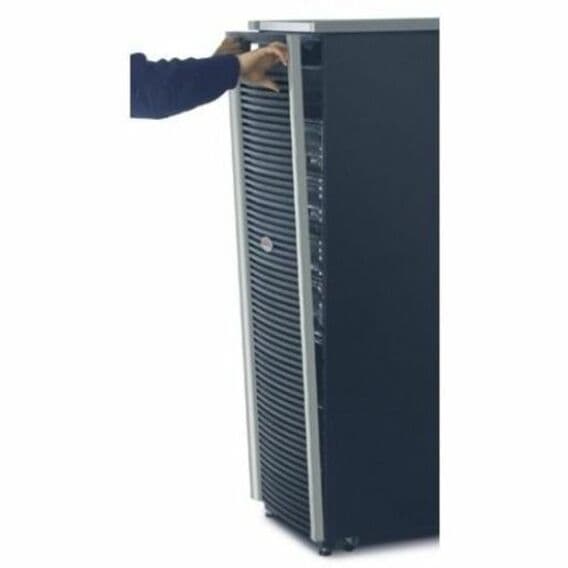 APC SYA16K16IXR external power array rated 16,000 VA for 230/240 V UPS environments