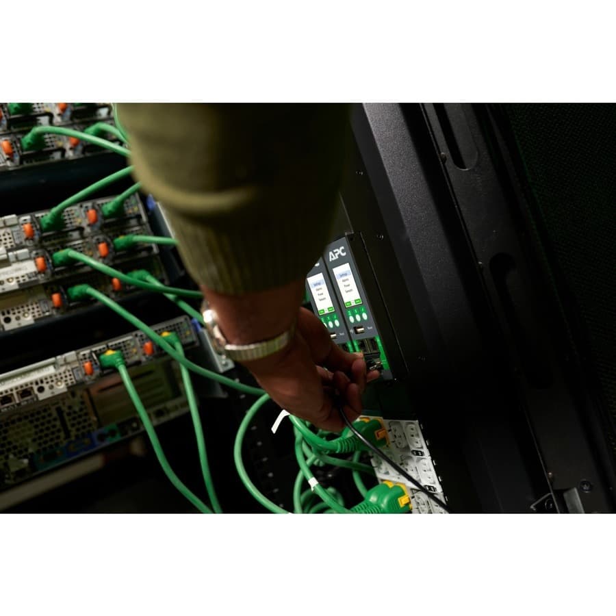 APC NETSHELTER RACK PDU ADVANCED, METERED, 11.5KW, 3PH, 415V, 20A, 520P6, 42 OUT view 15