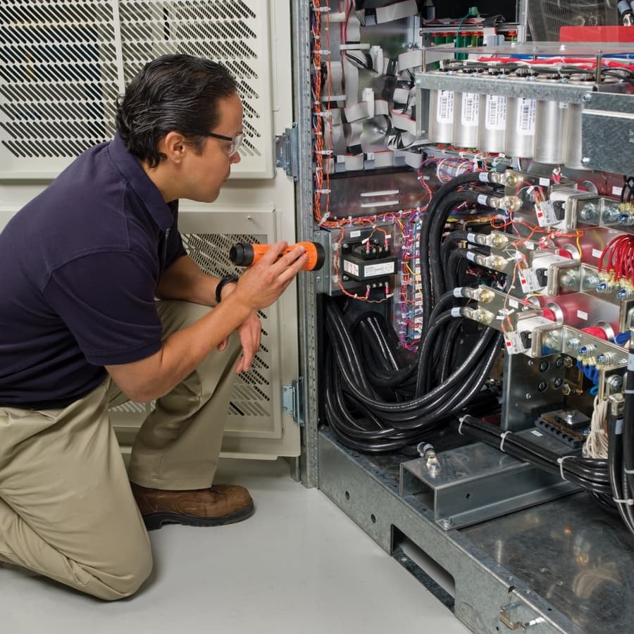 APC site inspection visit for Galaxy VL 400 kW UPS deployment planning