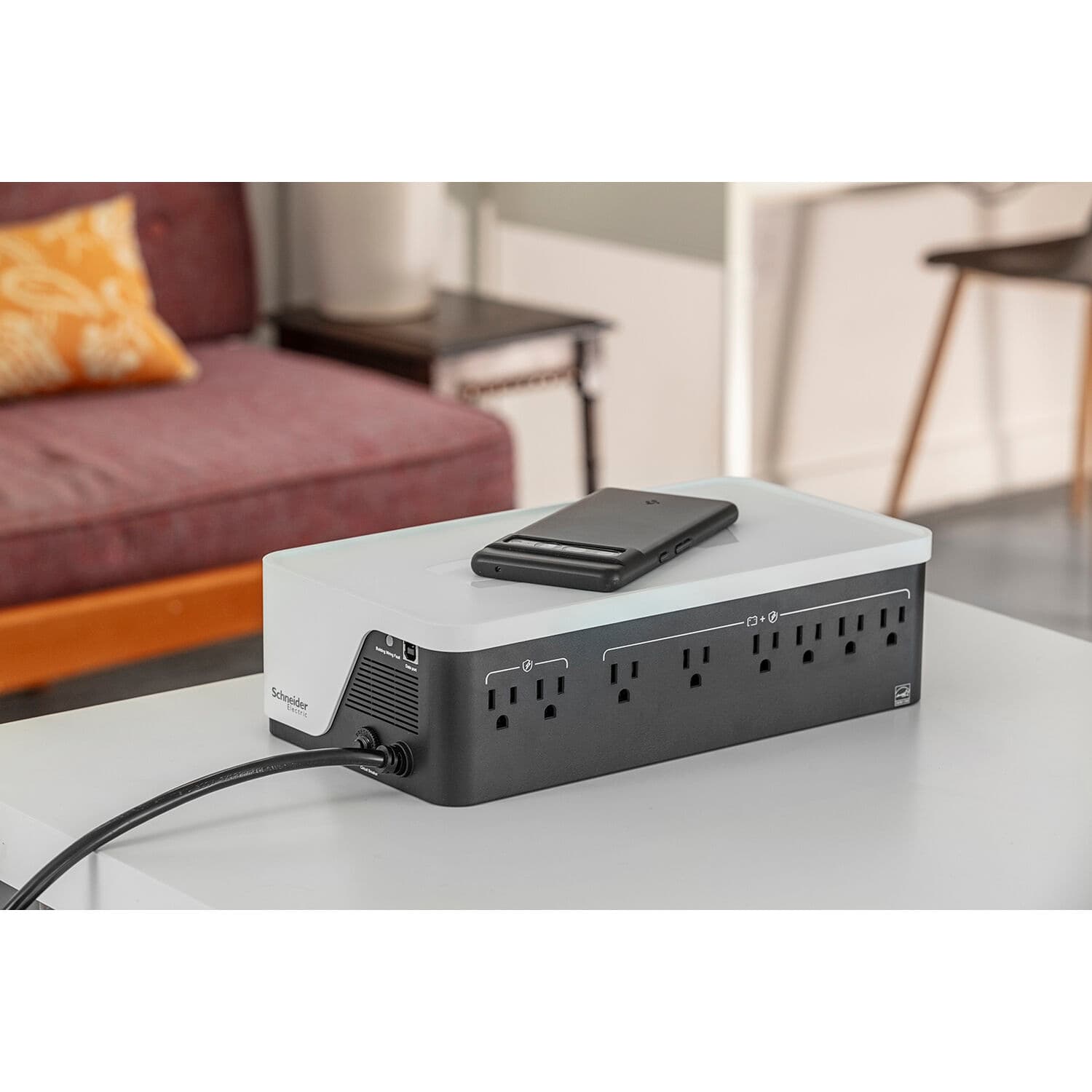 APC Back-UPS BE1050G3 desktop UPS with 8 outlets and 120 V battery backup